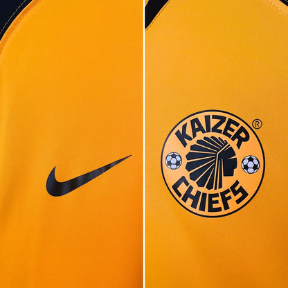 Kaizer Chiefs home football shirt 2007/09 Medium