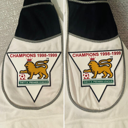 Manchester United away football shirt 1999/2000 Stam XL