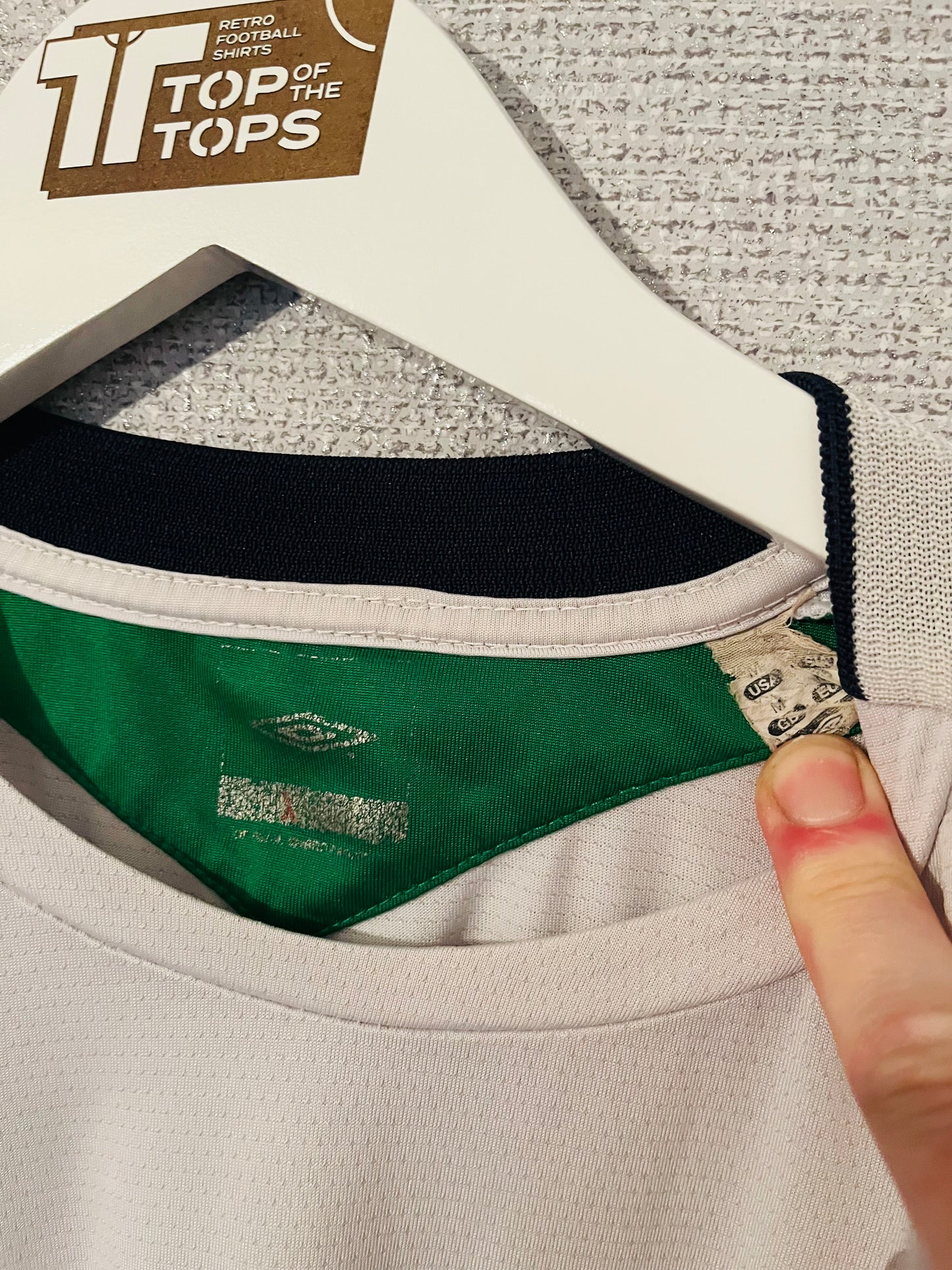 Northern Ireland away football shirt 2004/05 Medium