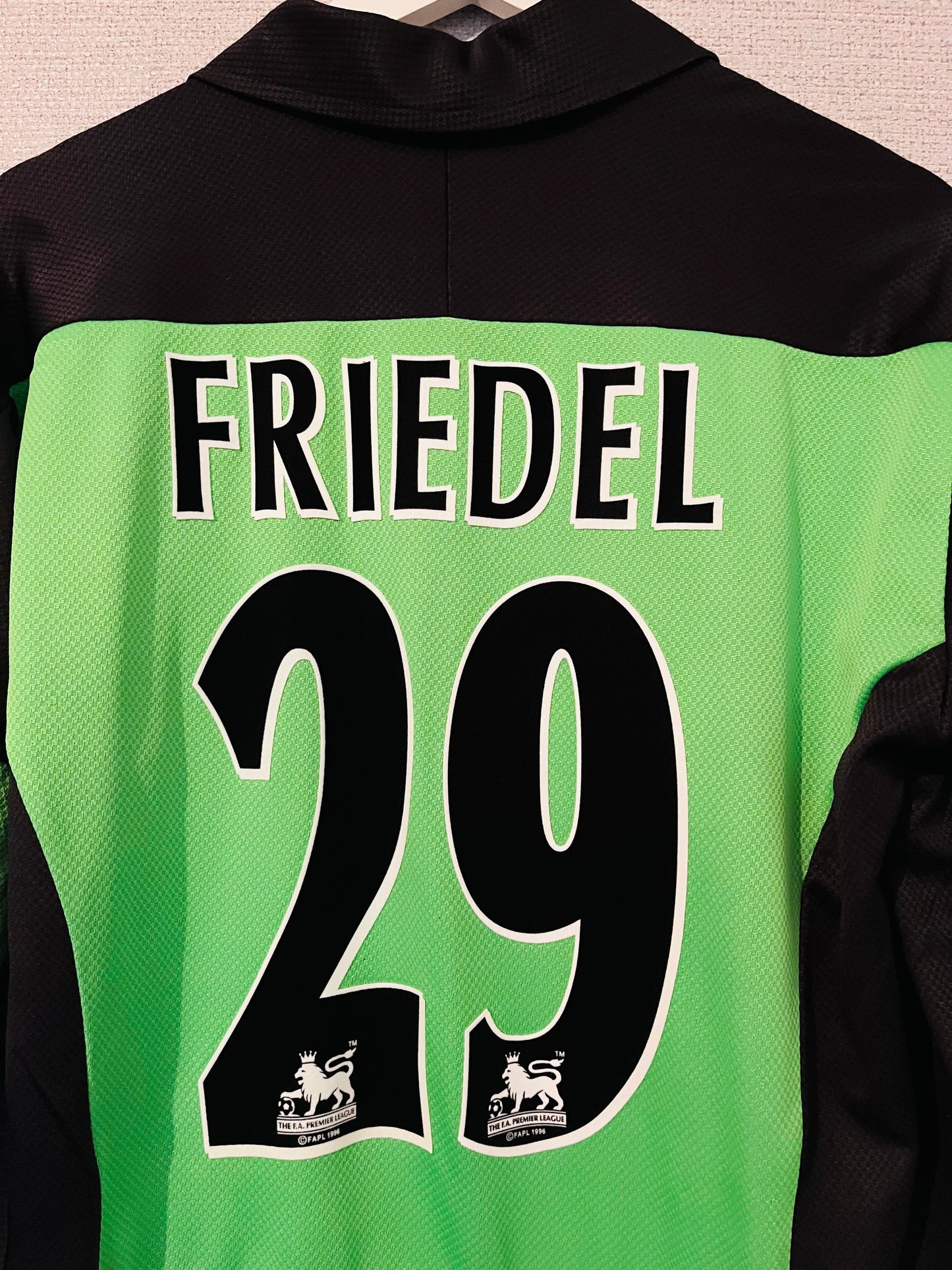 Liverpool goalkeeper football shirt 1997/98 Friedel Medium