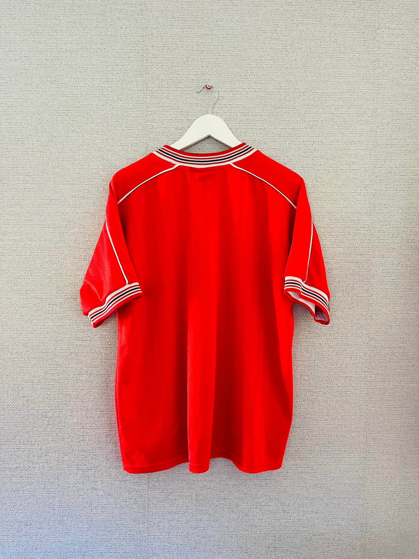 Barnsley home football shirt 1998/99 Large