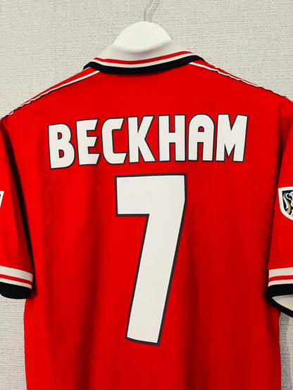 Manchester United home football shirt 1998/99 Beckham Medium