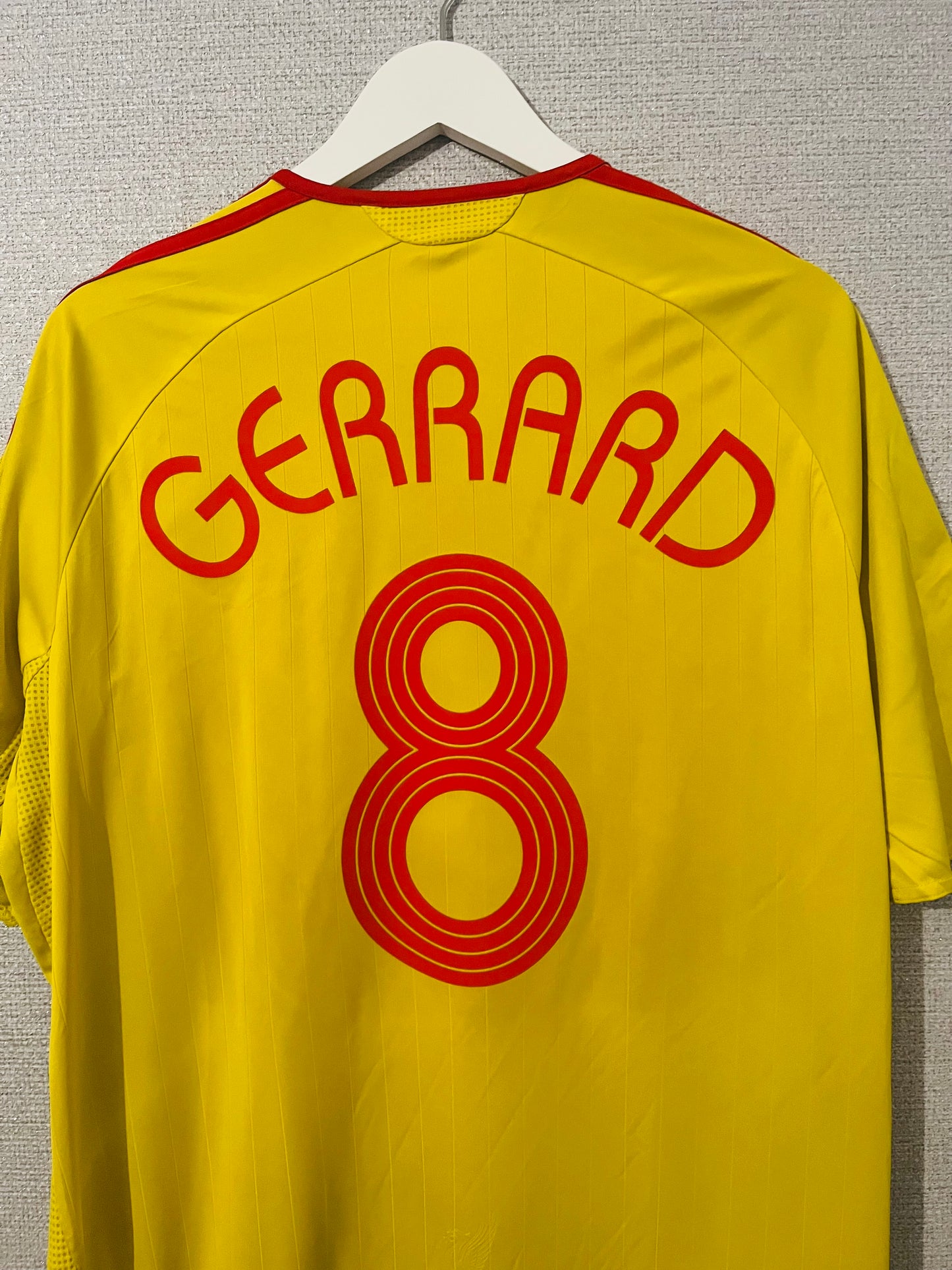 Liverpool away football shirt 2006/07 Gerrard Large