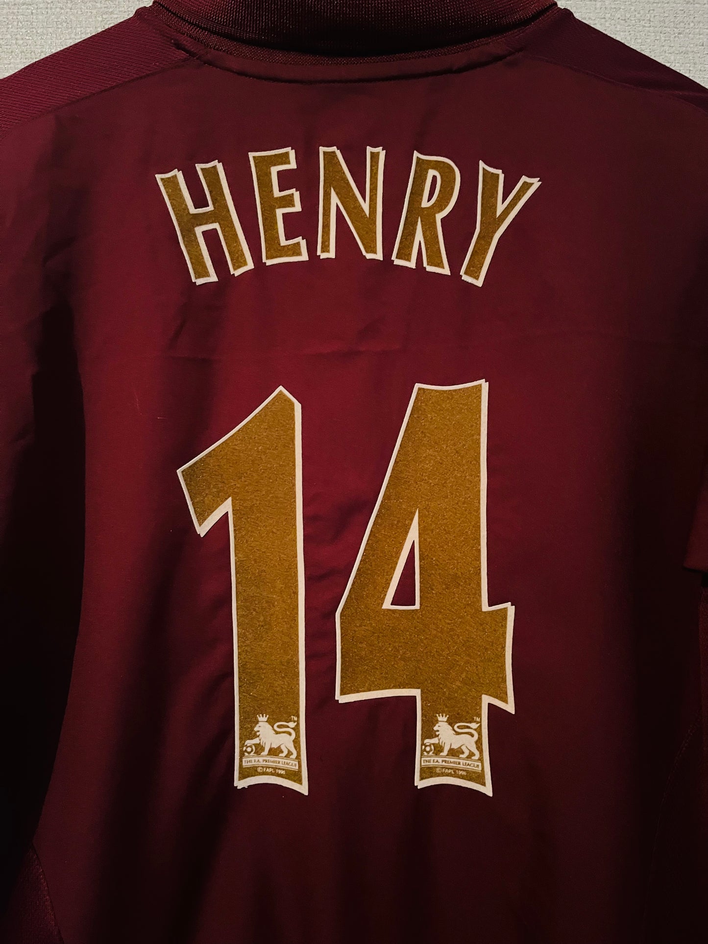 Arsenal home football shirt 2005/06 Henry Large