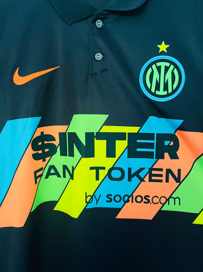 Inter Milan third football shirt
2021/22 Lautaro Martinez Medium