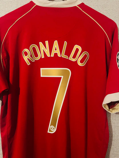 Manchester United home football shirt 2006/07 CR7 Large