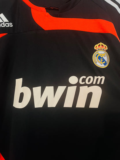Real Madrid goalkeeper football shirt 2007/08 Casillas XL
