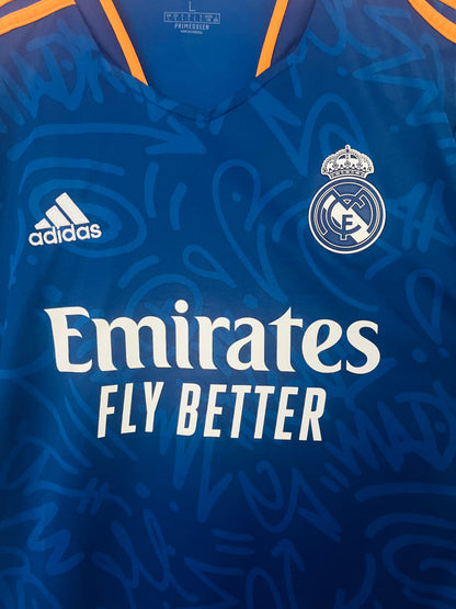 Real Madrid away football shirt 2021/22 Benzema Large