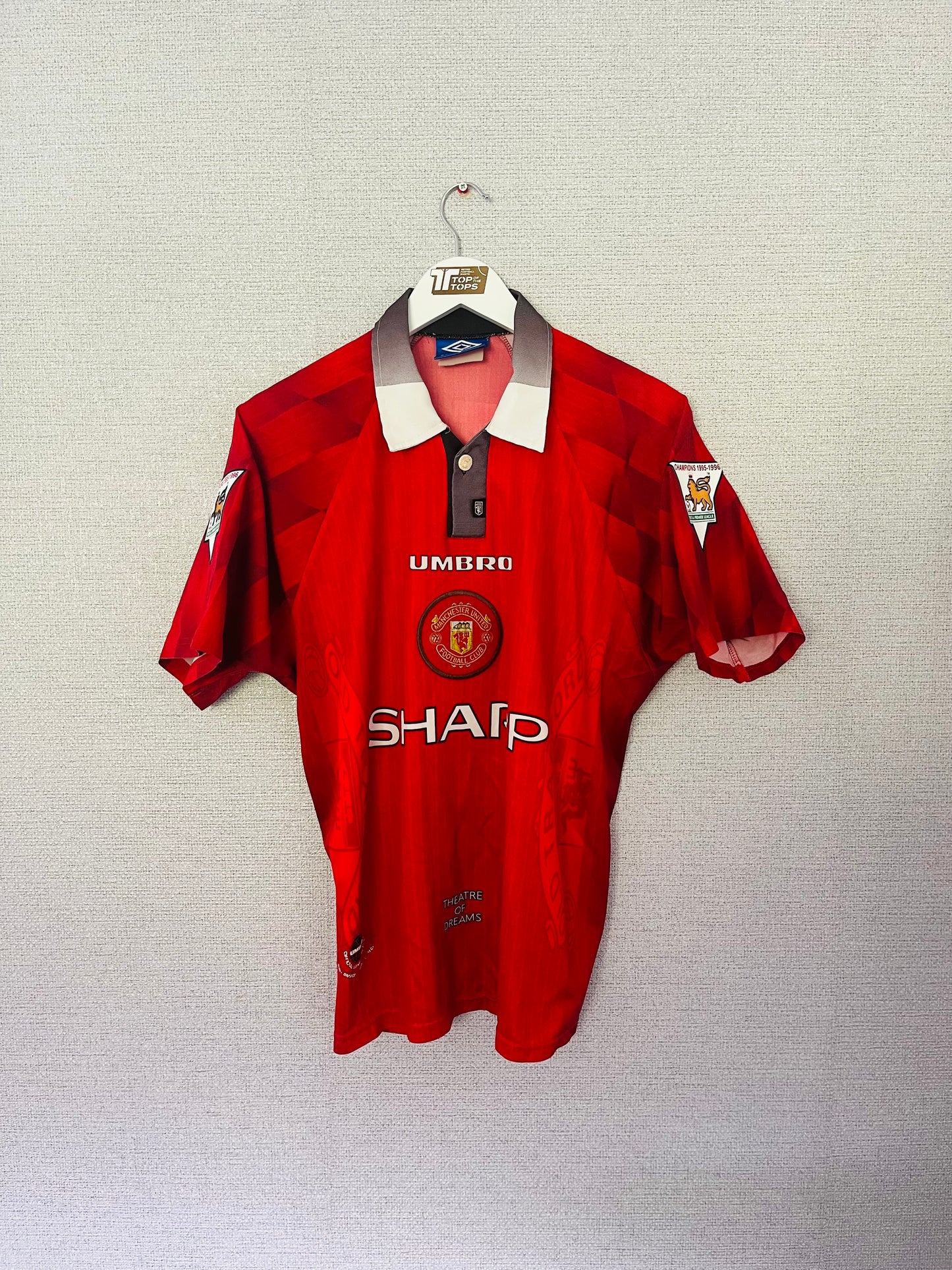 Manchester United home football shirt 1996/97 Cantona Medium