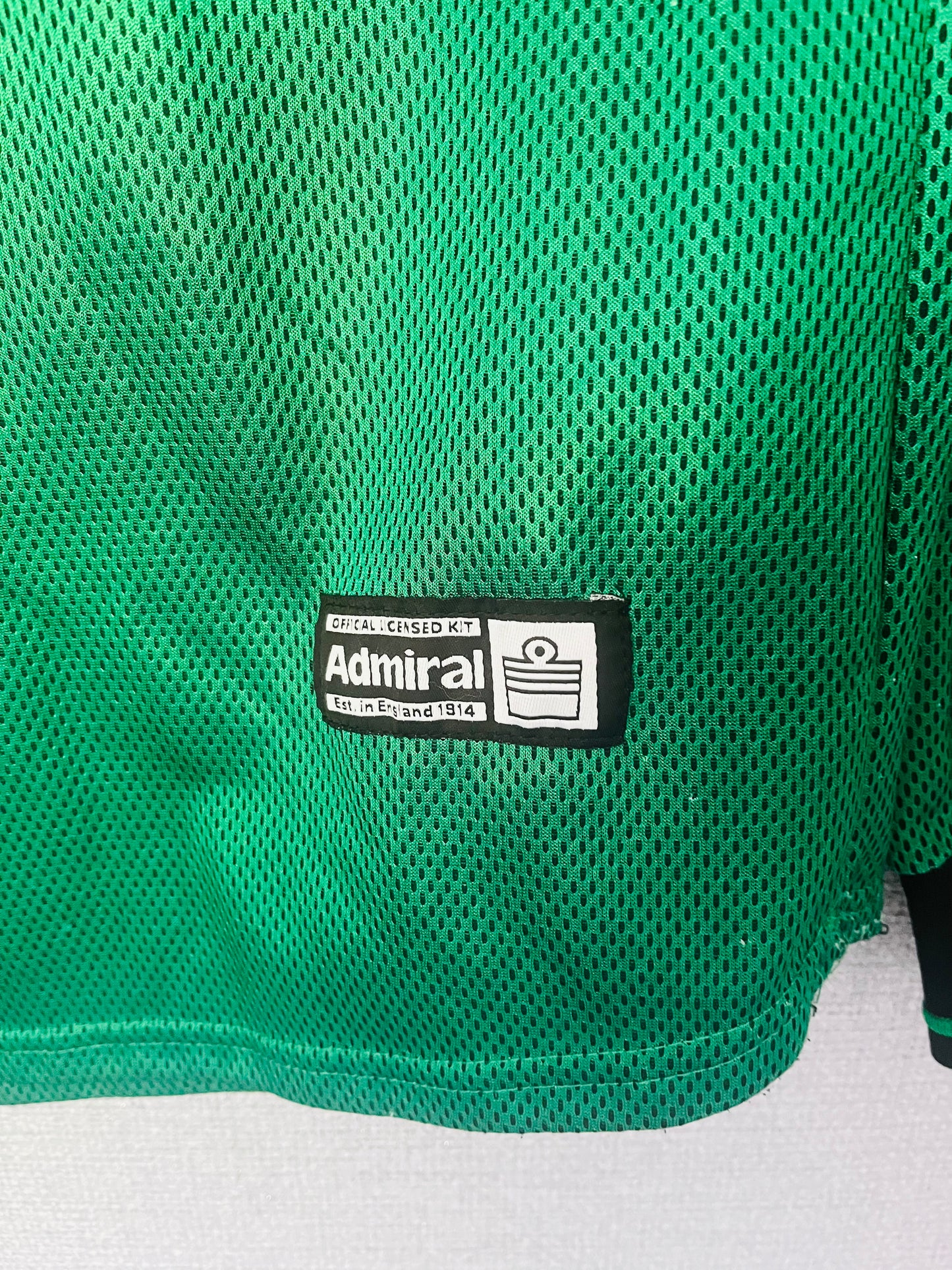 Bristol City goalkeeper football shirt 2001/02 Medium L/S