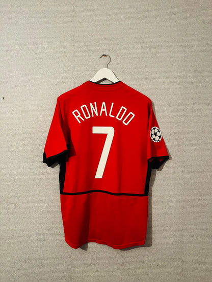 Manchester United home football shirt 2003/04 CR7 Medium