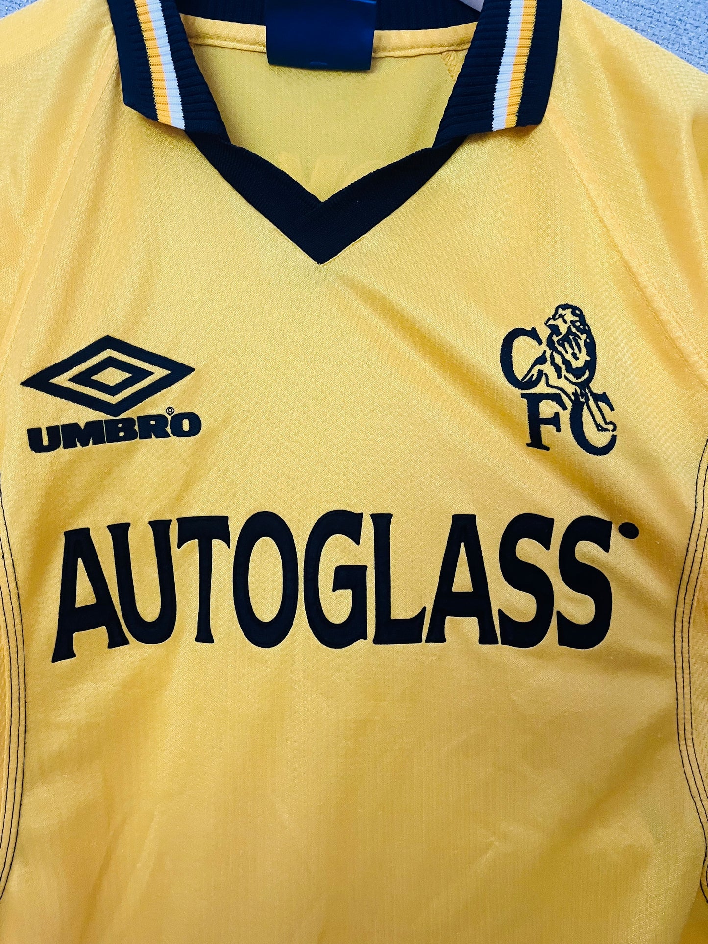 Chelsea third football shirt 1998/99 Poyet Medium