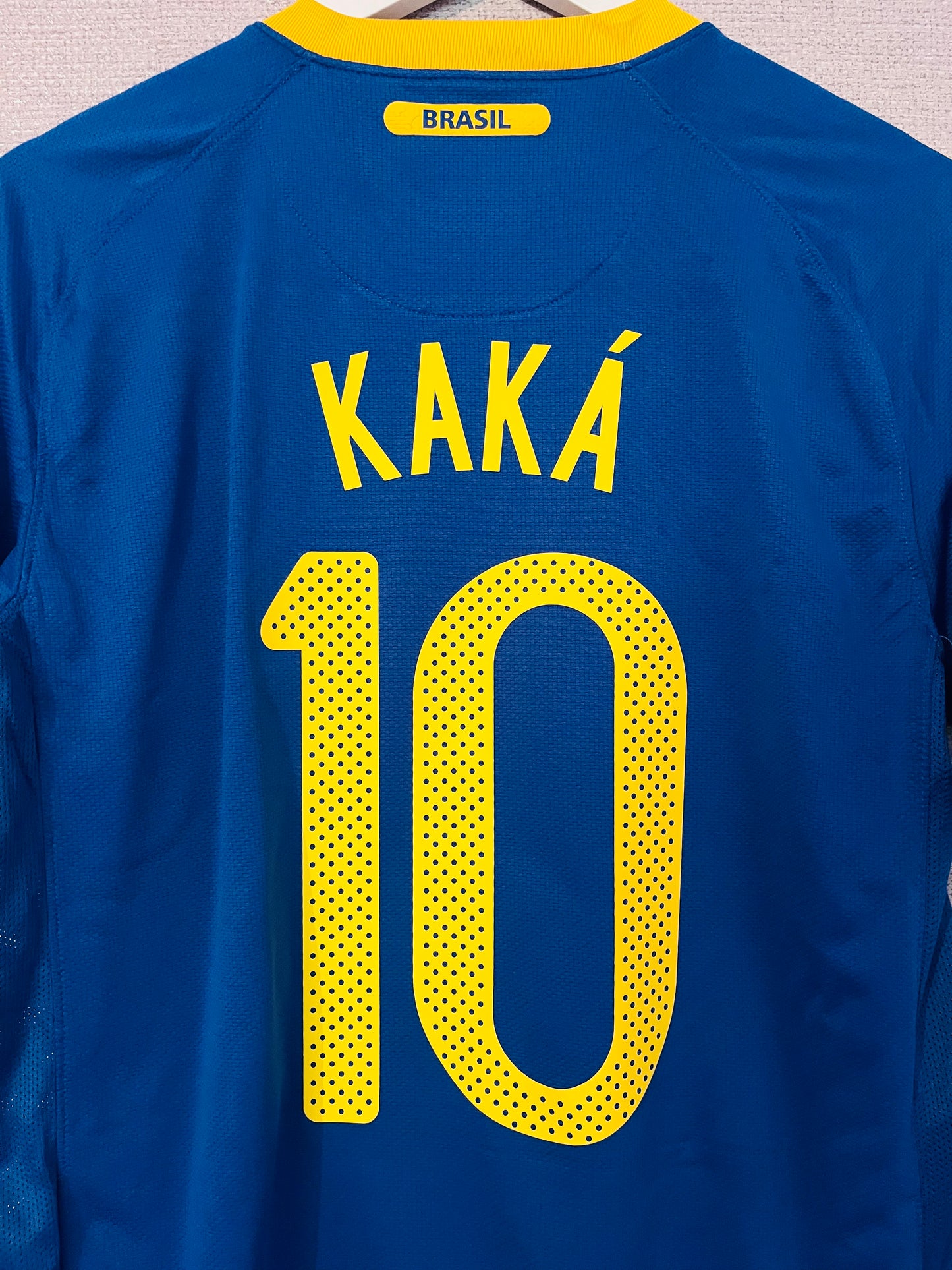 Brazil away football shirt W/C 2010 Kaka Medium
