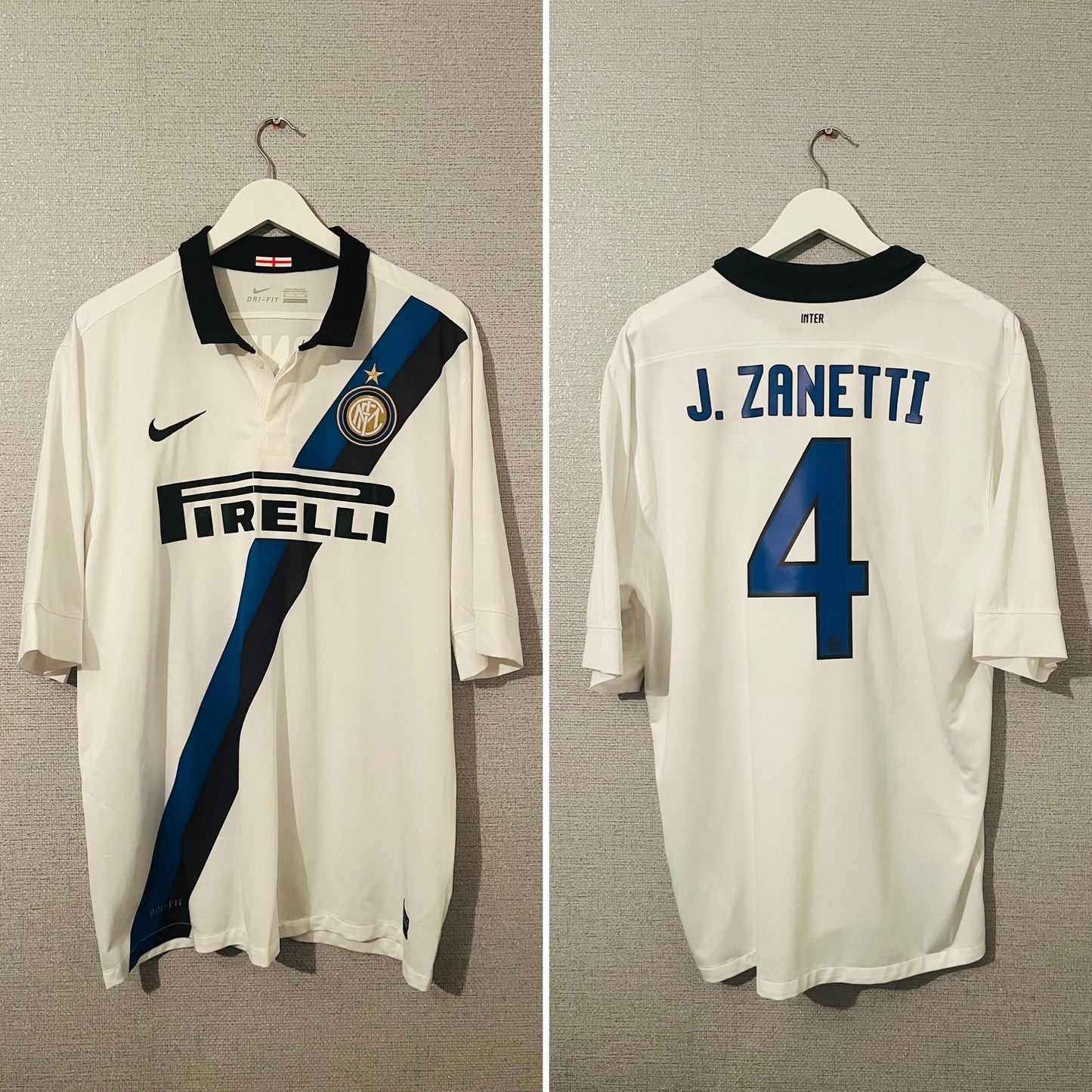 Inter Milan away football shirt
2011/12 Zanetti XL