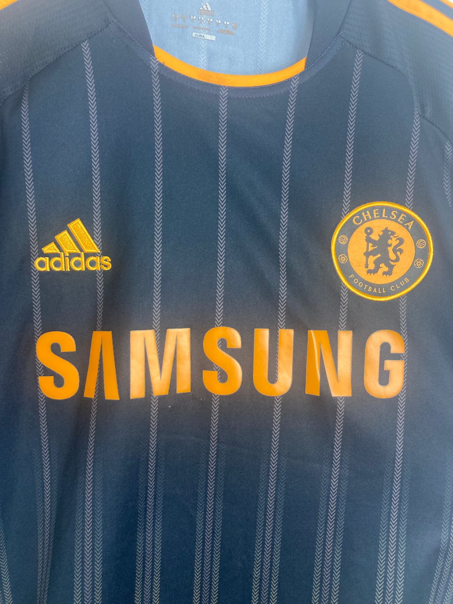 Chelsea away football shirt 2010/11 medium Drogba