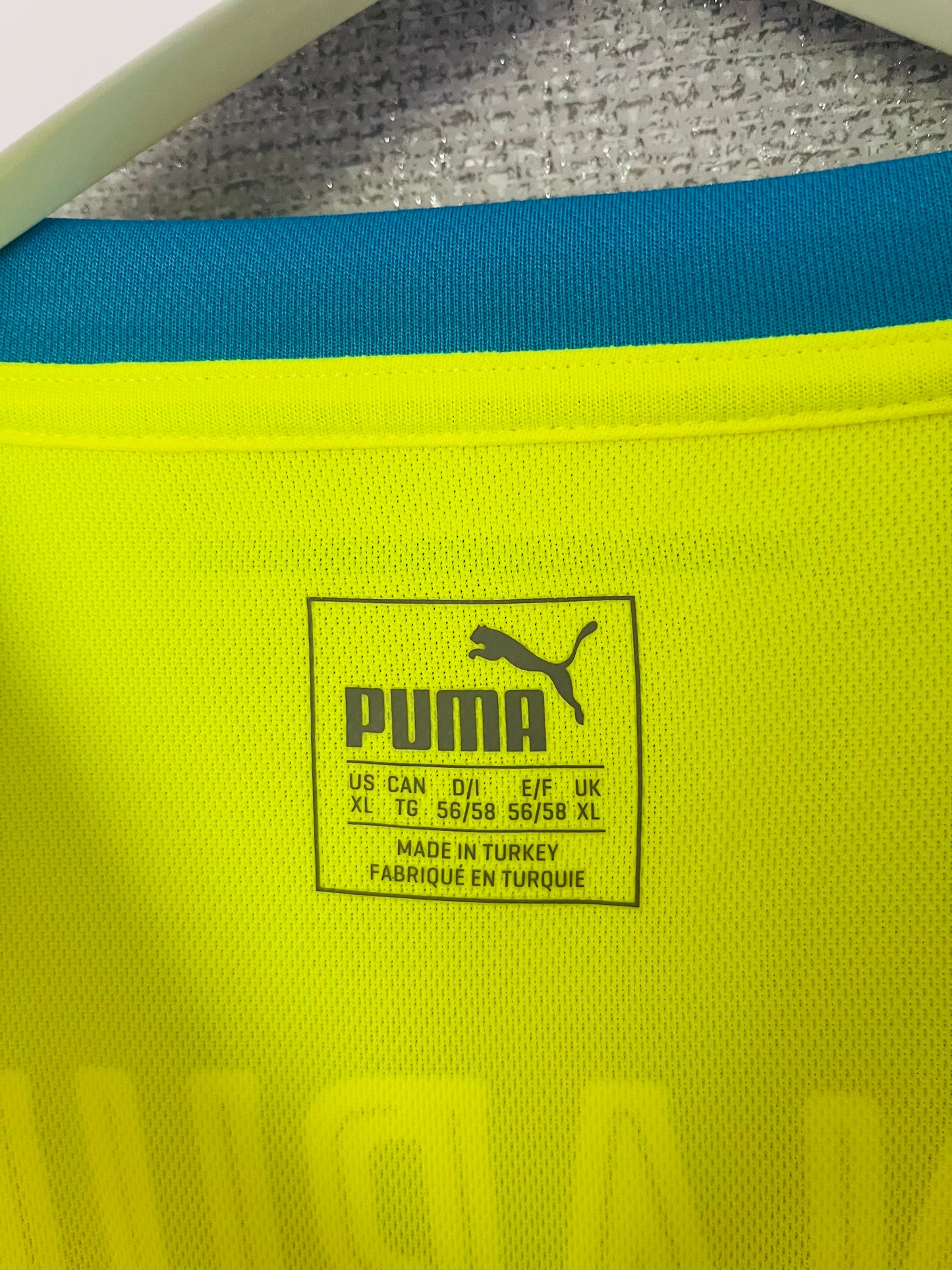 Italy goalkeeper football shirt 2016/17 Donnarumma XL