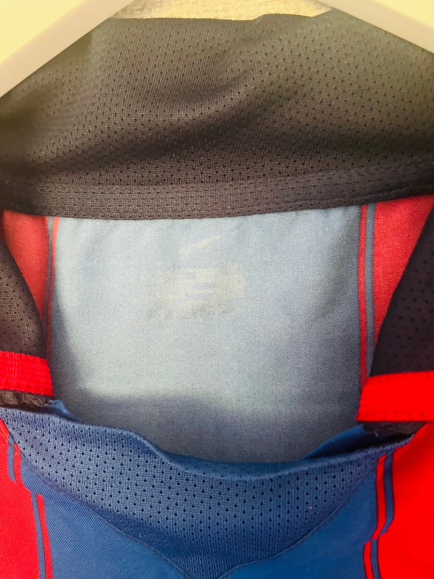 Barcelona home football shirt 2003/04 Ronaldinho Medium