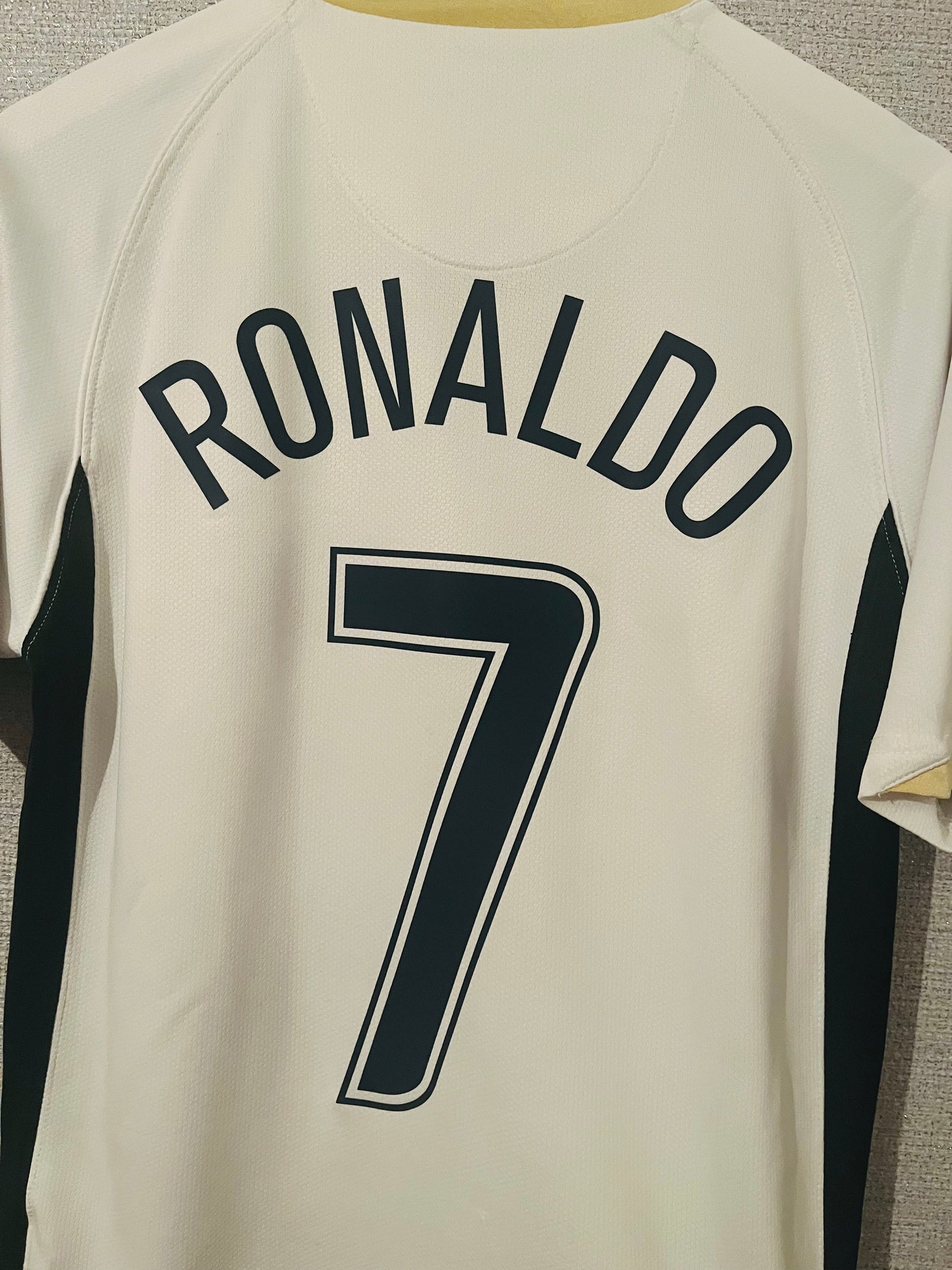 Manchester United away football shirt 2006/07 CR7 small