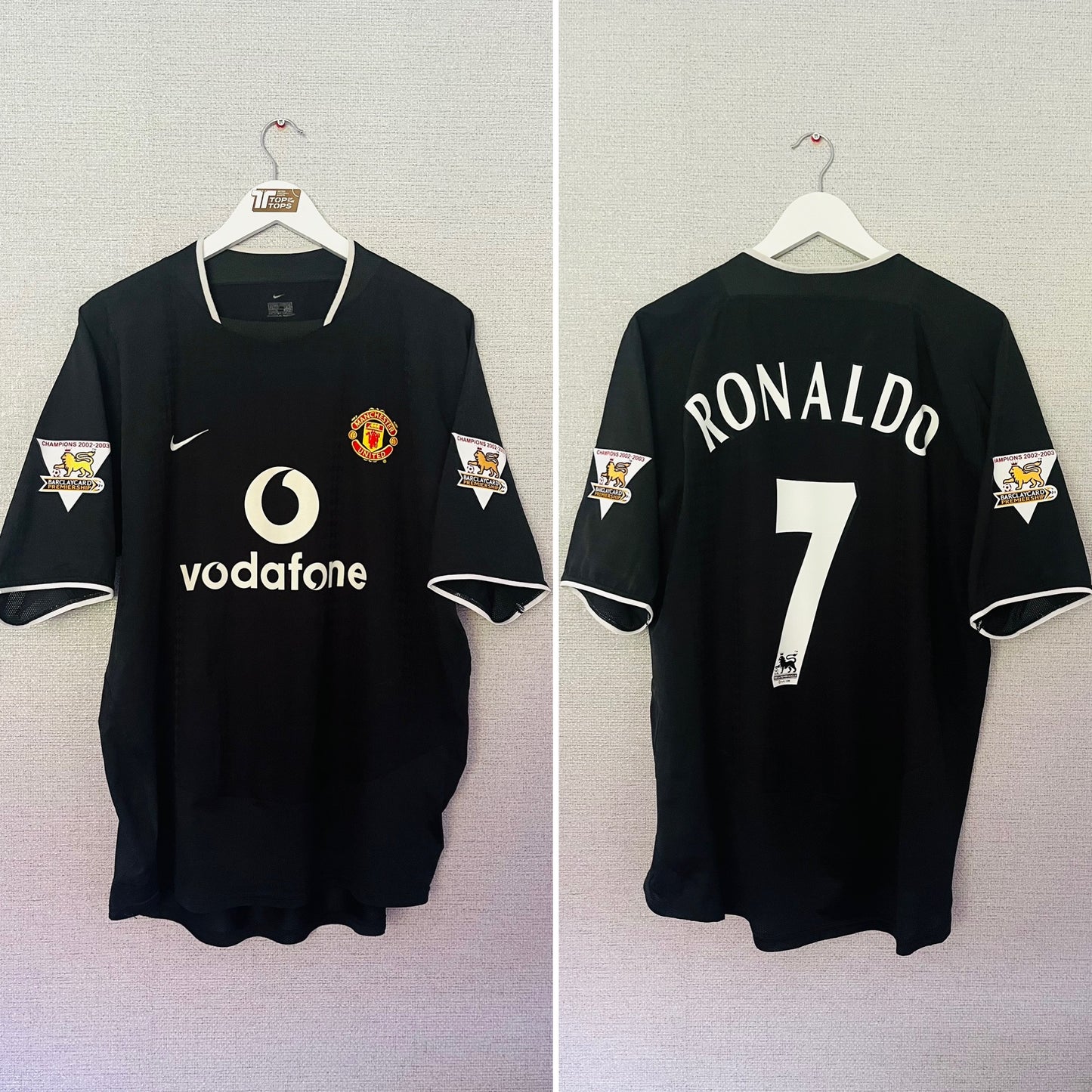 Manchester United away football shirt
2003/04 CR7 XL