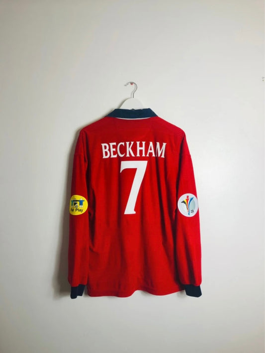 England away football shirt Beckham Med L/S Euro 2000