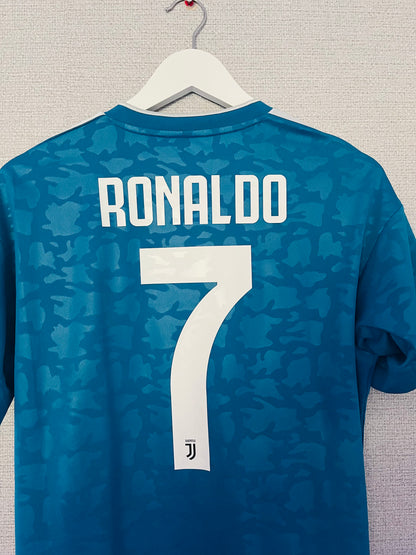 Juventus third football shirt 2019/20 CR7 Medium