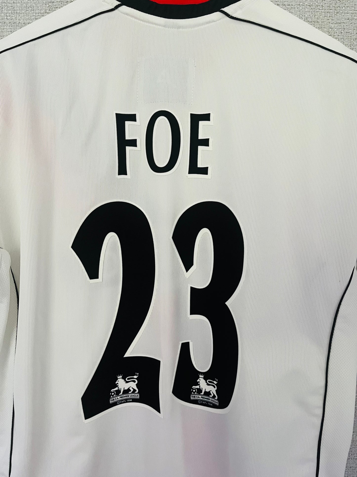 Manchester City away football shirt 2002/03 Foe Medium