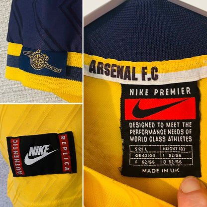 Arsenal away football shirt
1996/97 Wright Large