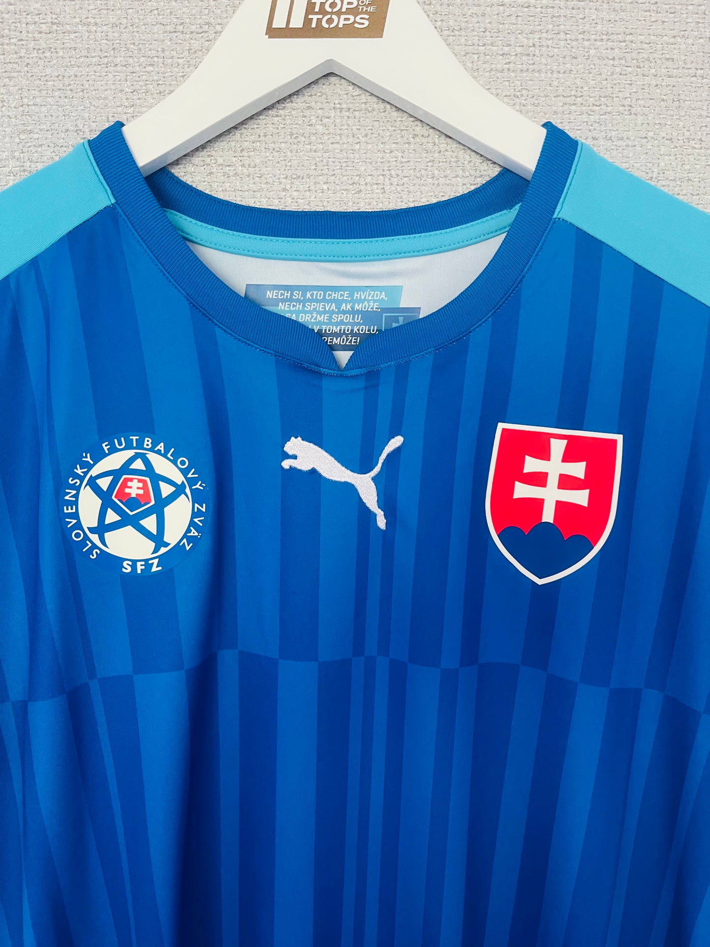 Slovakia away football shirt 2016/17 Large
