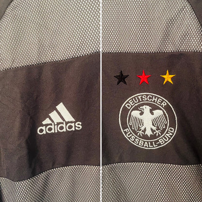 Germany away football shirt
2002/04 Ballack Large