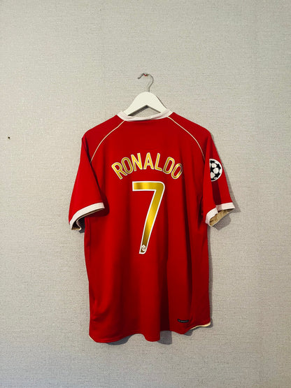 Manchester United home football shirt 2006/07 CR7 Large