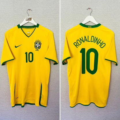 Brazil home football shirt 2008/10 Ronaldinho Medium