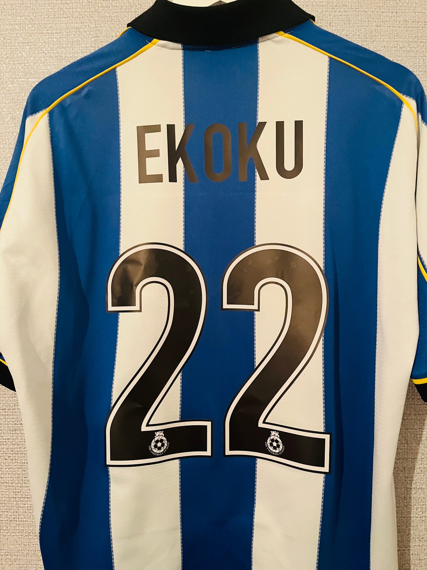 Sheffield Wednesday home football shirt 2000/01 Ekoku Large