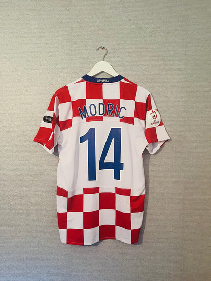 Croatia home football shirt
Euro 2008 Modric Medium
