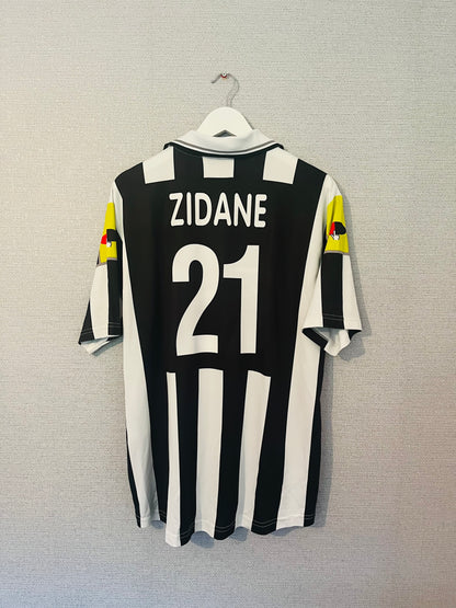 Juventus home football shirt 2000/01 Zidane XL