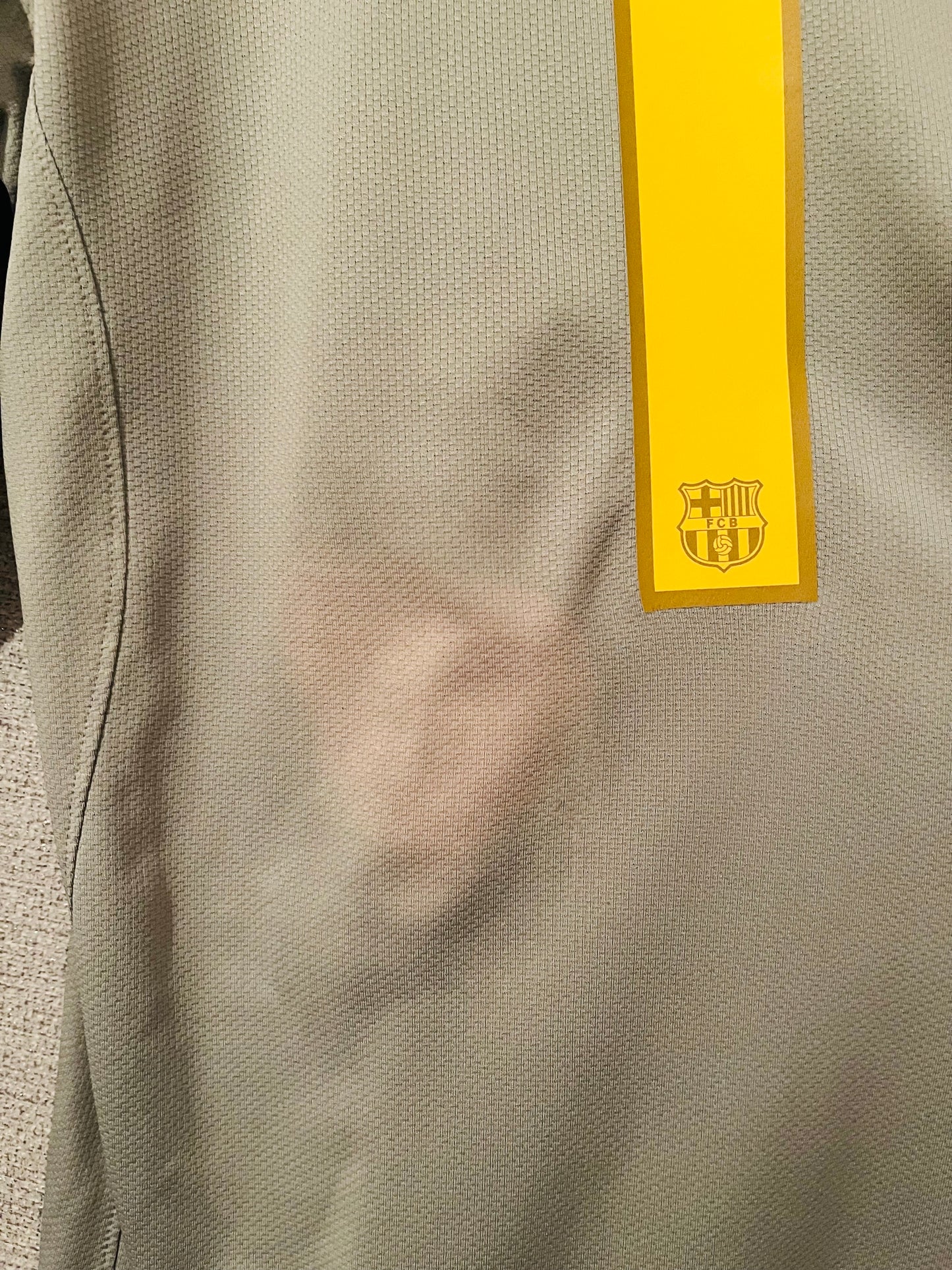 Barcelona goalkeeper football shirt 2008/09 Valdes Medium