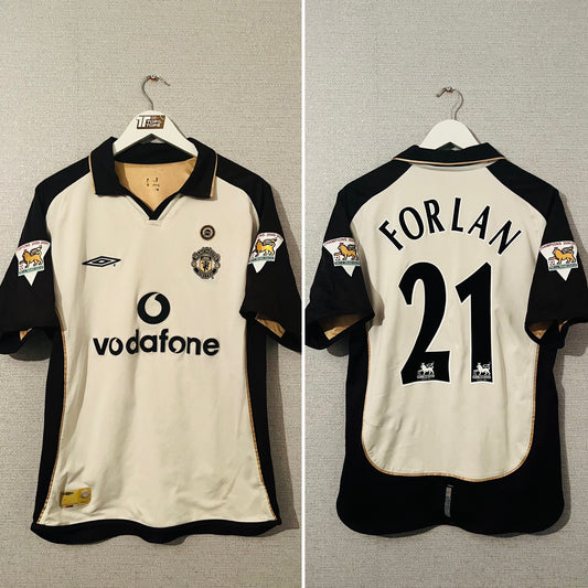 Manchester United away reversible football shirt
2001/02 Forlan Medium