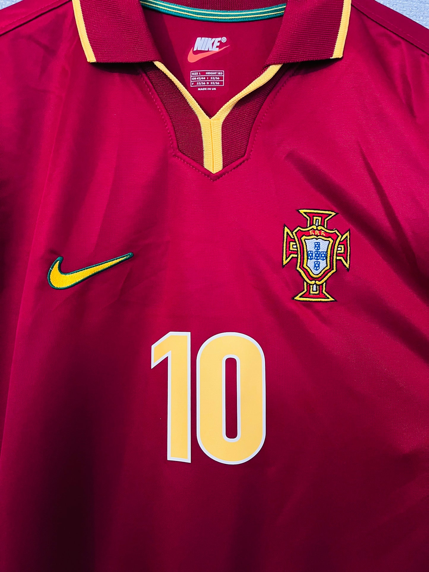 Portugal home football shirt 1998/99 Rui Costa Large