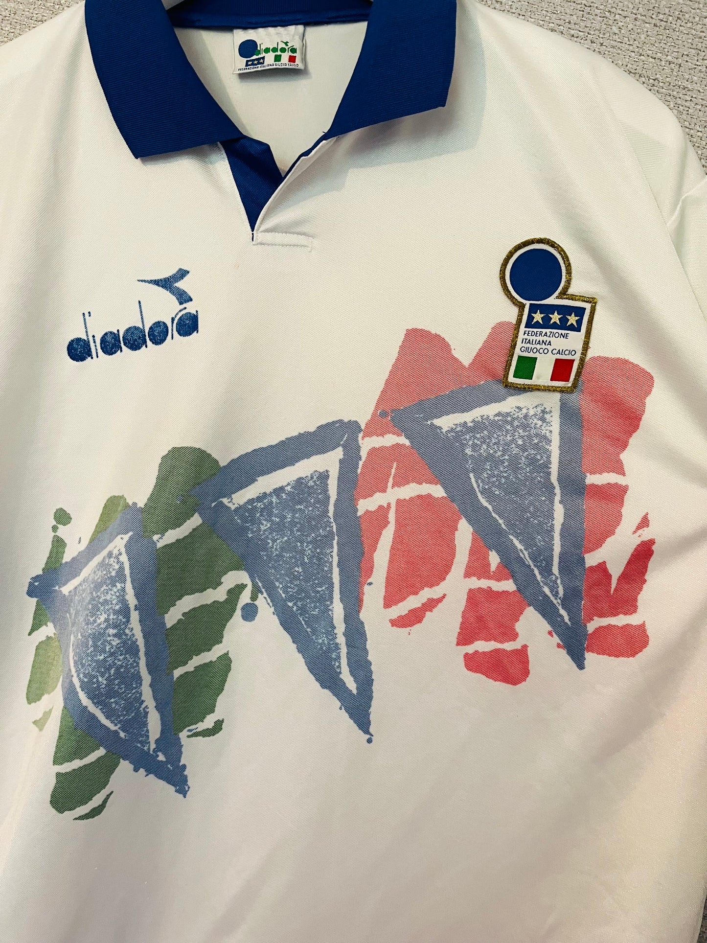 Italy training football shirt 1990/92 Large