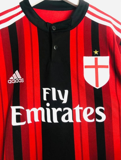 AC Milan home football shirt

Kaka medium 2014/15