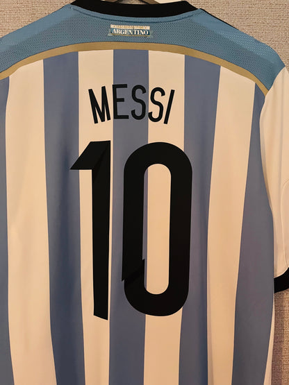Argentina home football shirt     W/C 2014 Messi Large