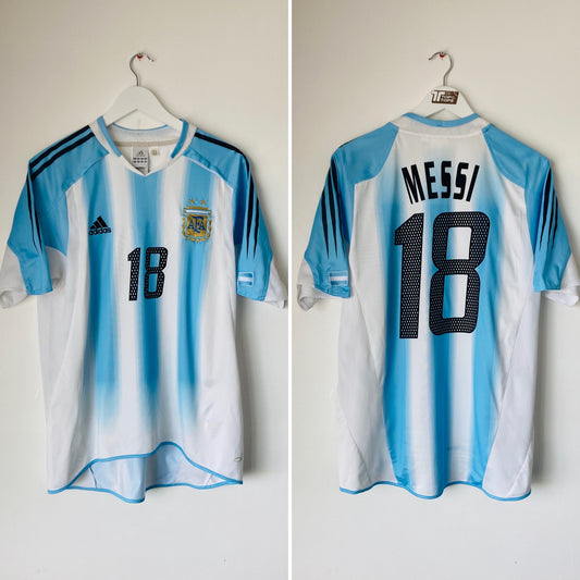 Argentina home football shirt
2004/05 Messi Medium