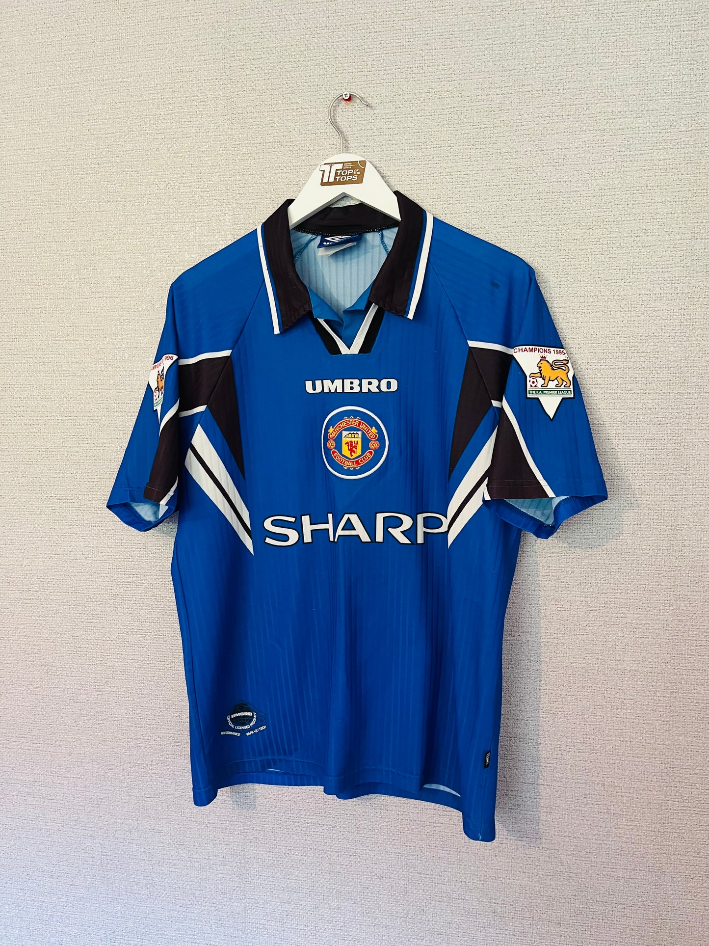 Manchester United third football shirt 1996/97 Cantona Medium
