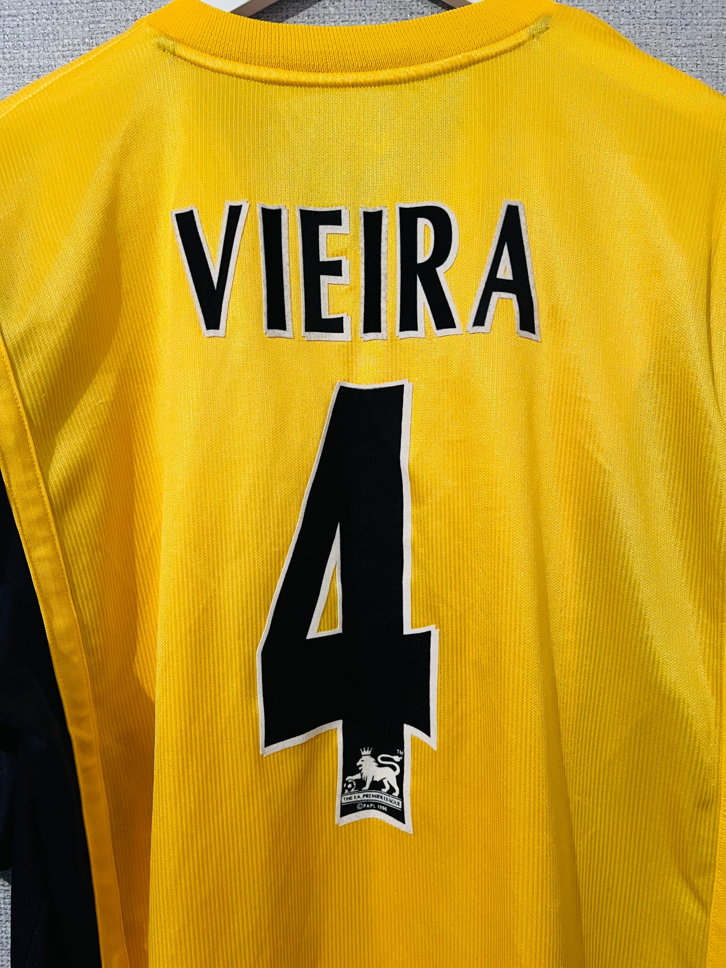 Arsenal away football shirt 1999/2001 Vieira XL