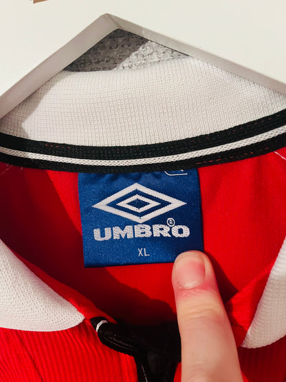 Manchester United home football shirt 1999/2000 Keane XL