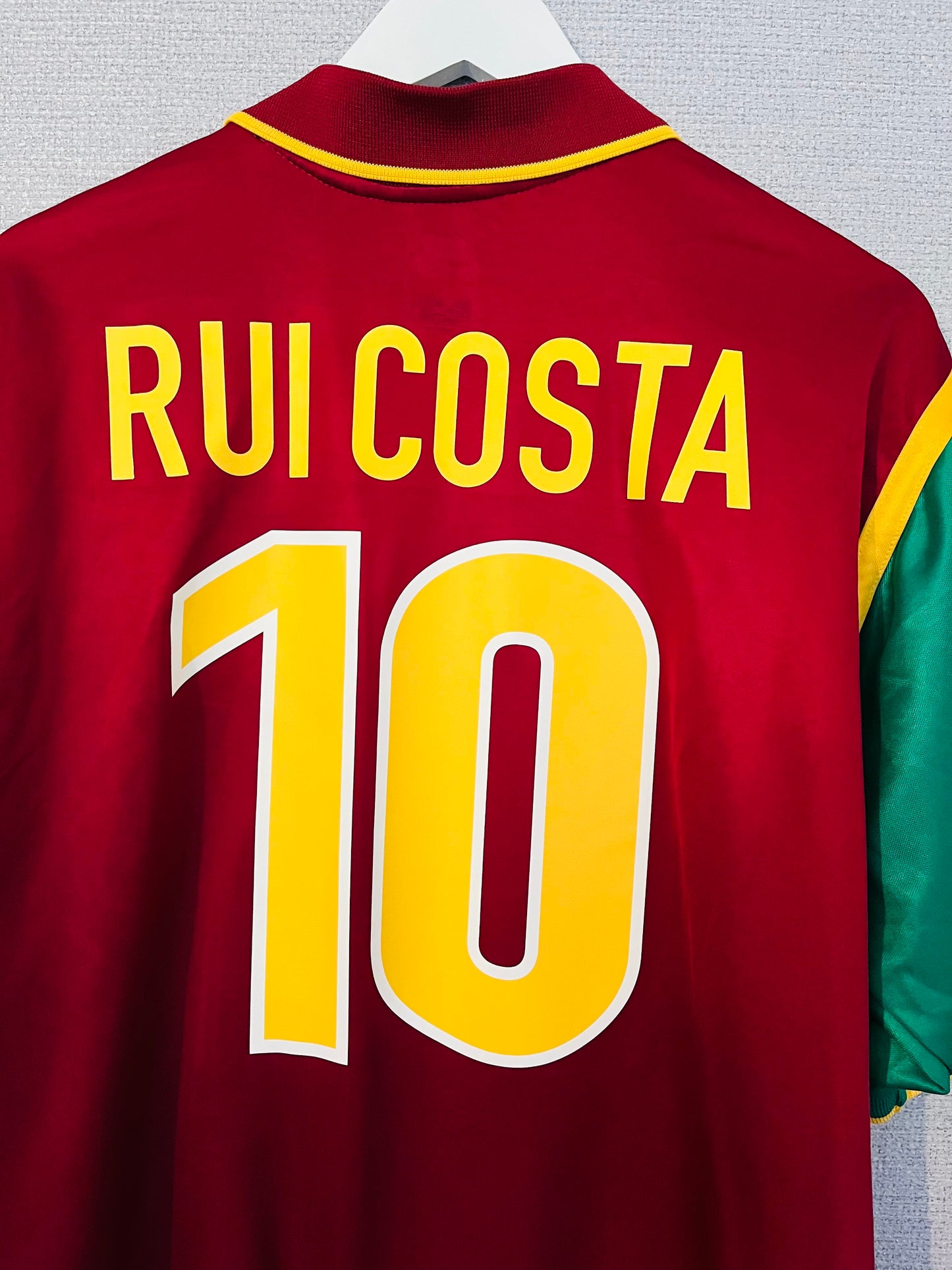 Portugal home football shirt 1998/99 Rui Costa Large