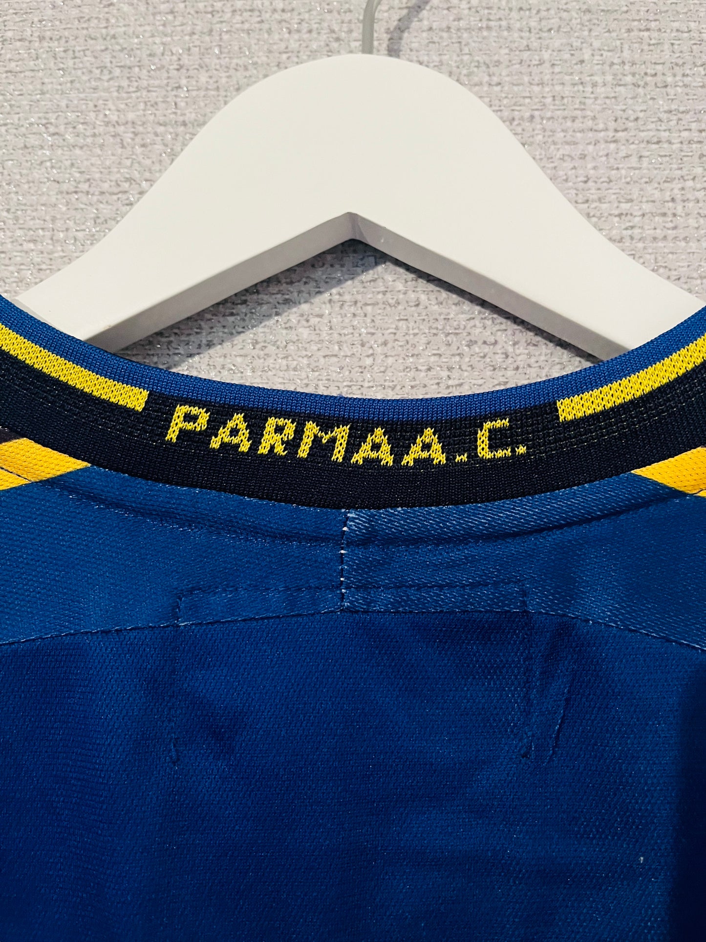 Parma home football shirt 2001/02 Nakata Large