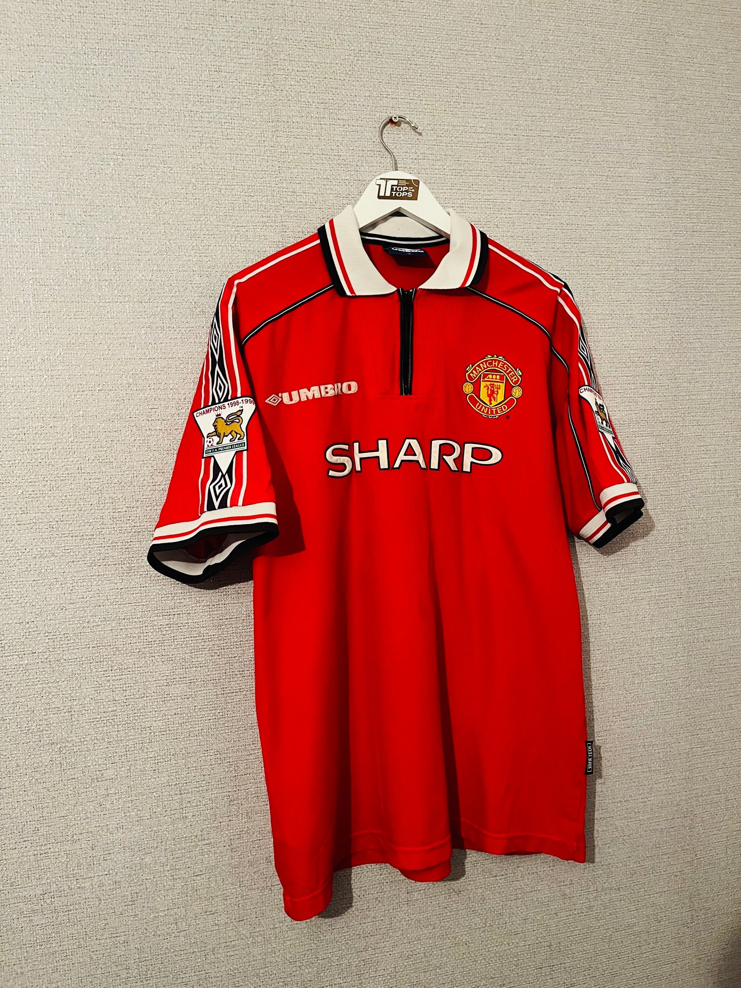 Manchester United home football shirt 1999/2000 Beckham XL