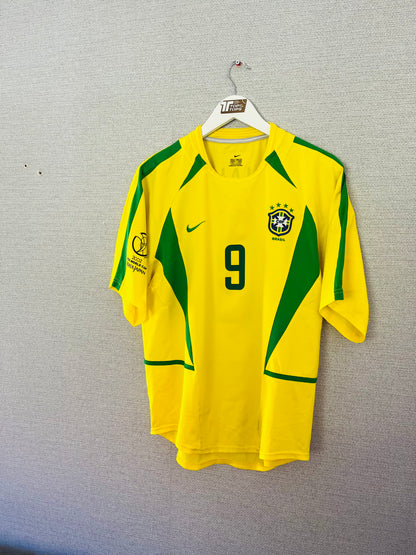 Brazil home football shirt
W/C 2002 Ronaldo Medium