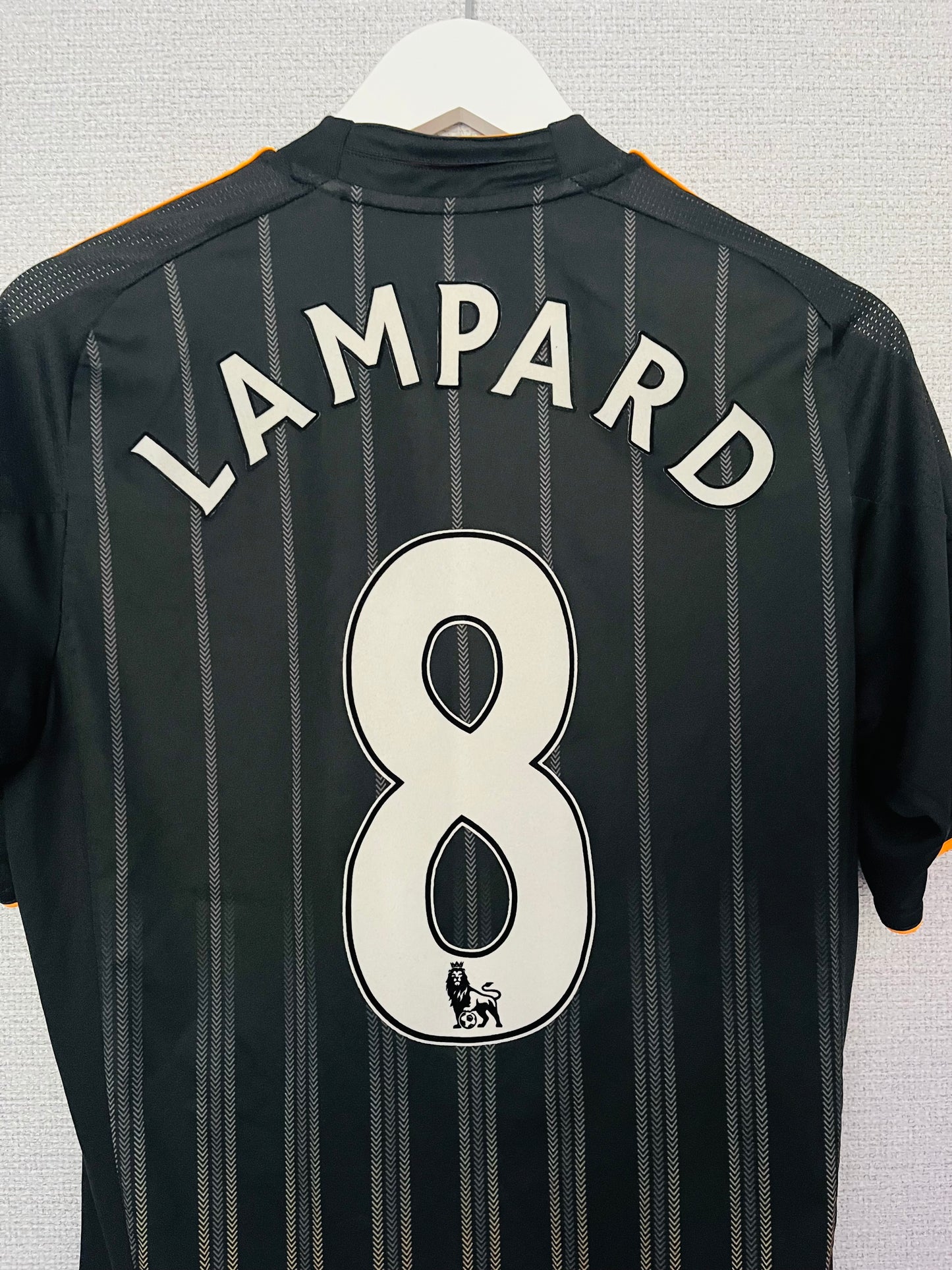 Chelsea away football shirt 2010/11 Lampard Small/Medium