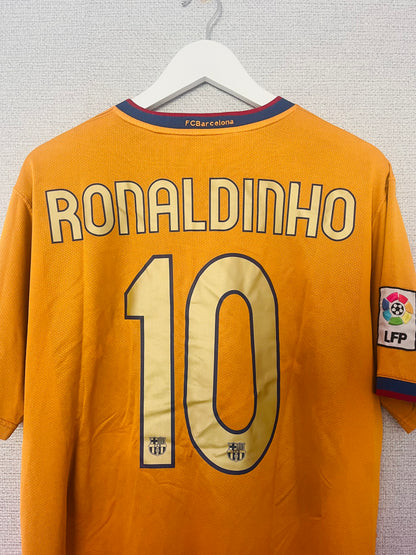 Barcelona away football shirt 2006/07 Ronaldinho Large